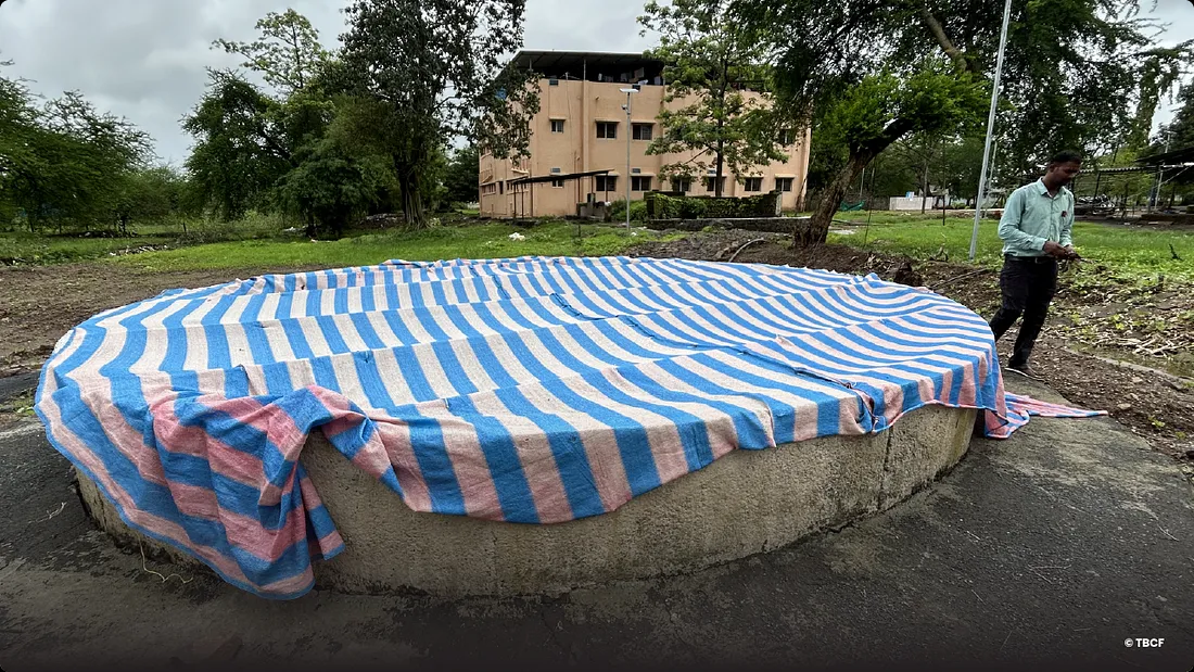 Ashram Shala.png